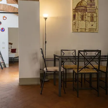 Apartment Fuga D'archi Siena